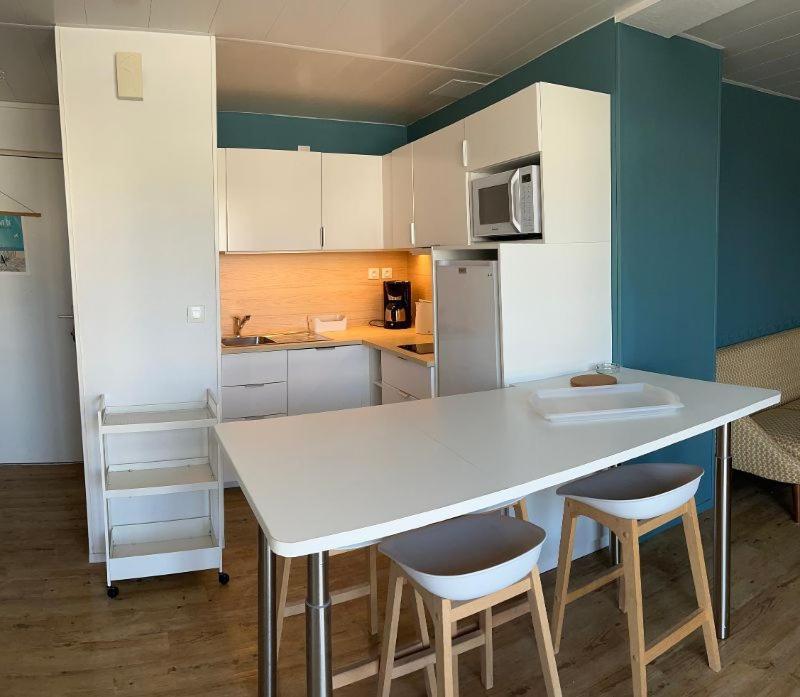 Superbe T3 Les Pieds Dans L'Eau, Parking, Piscine En Ete Apartamento Lacanau Exterior foto